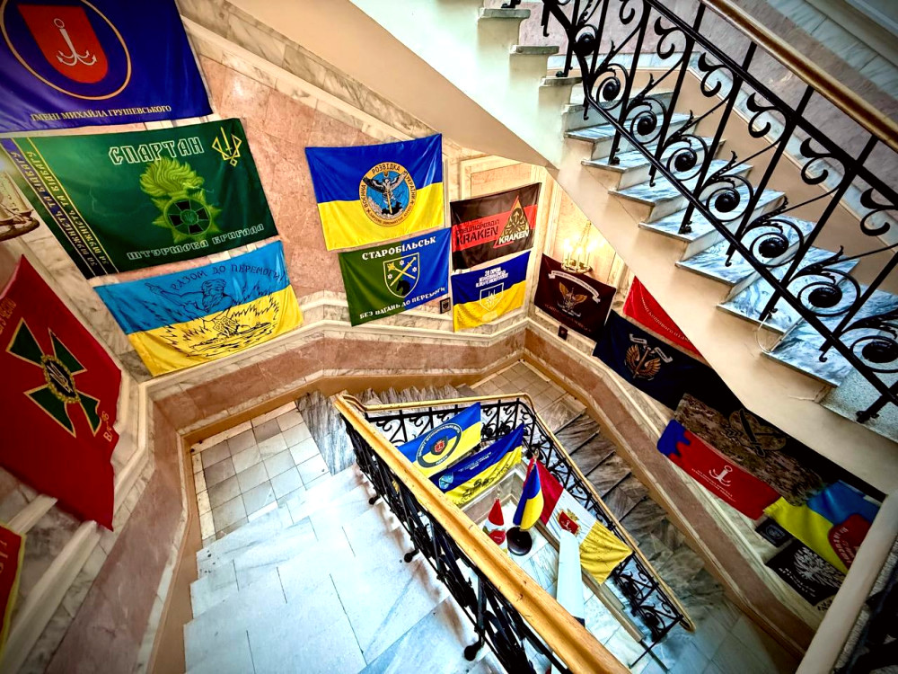 6548 image for slide